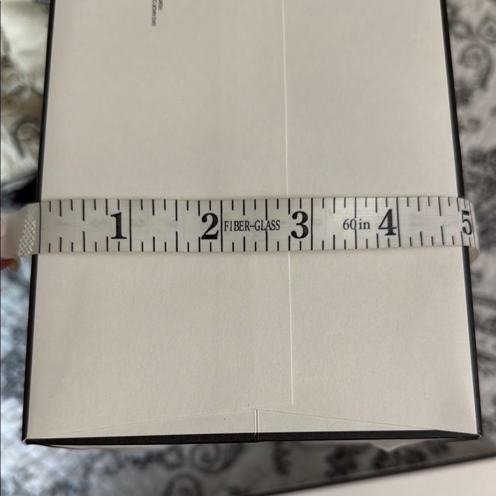 Chanel Classic White Wallet Box and Matching Gift Bag Duo & Tissue; New - Picture 8 of 13